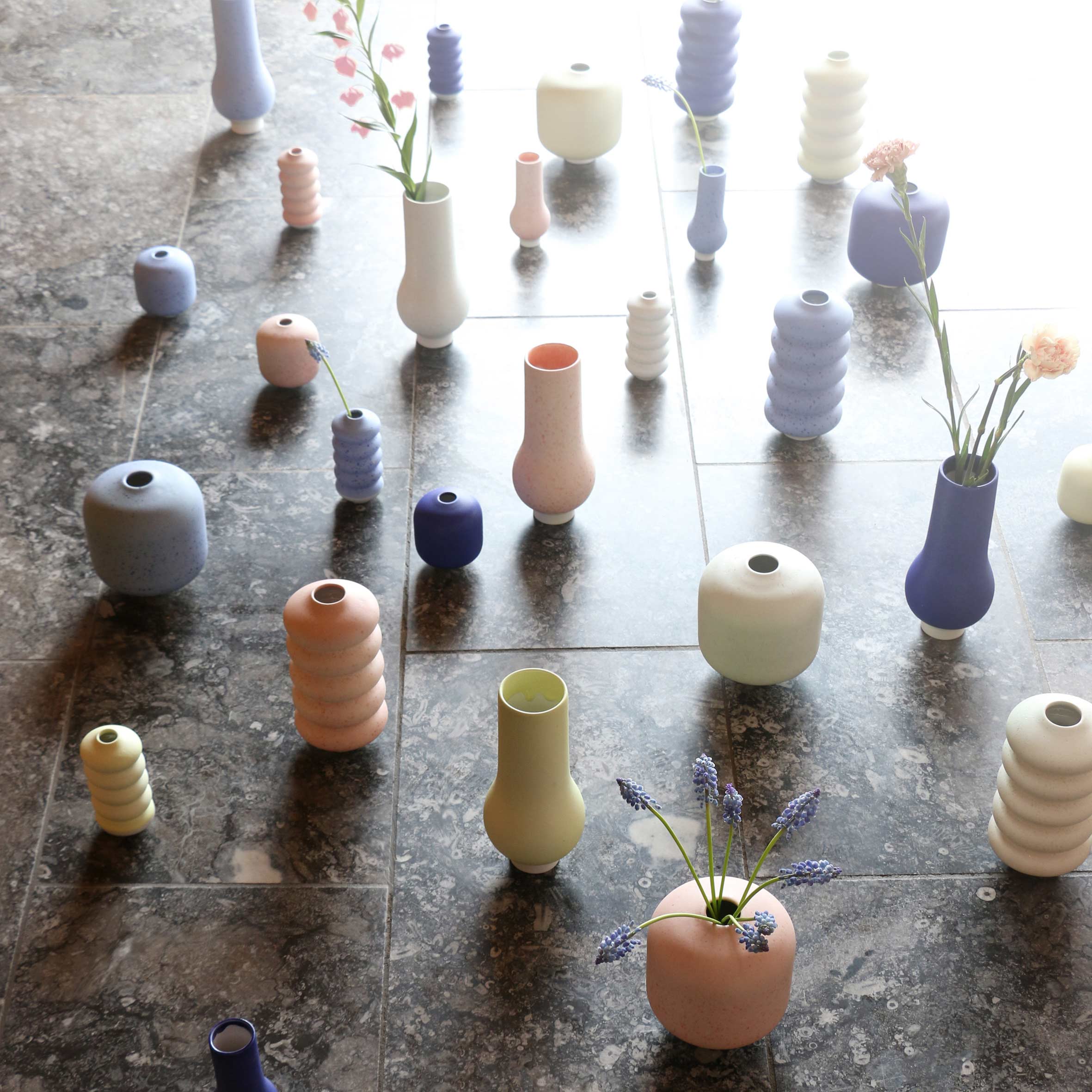 Hana Vase - Large - Image 9